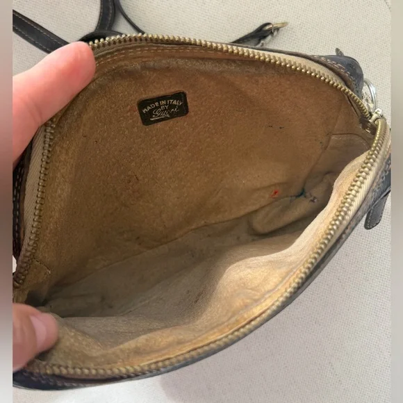 Gucci Monogram Crossbody Bag - Picture 4 of 8